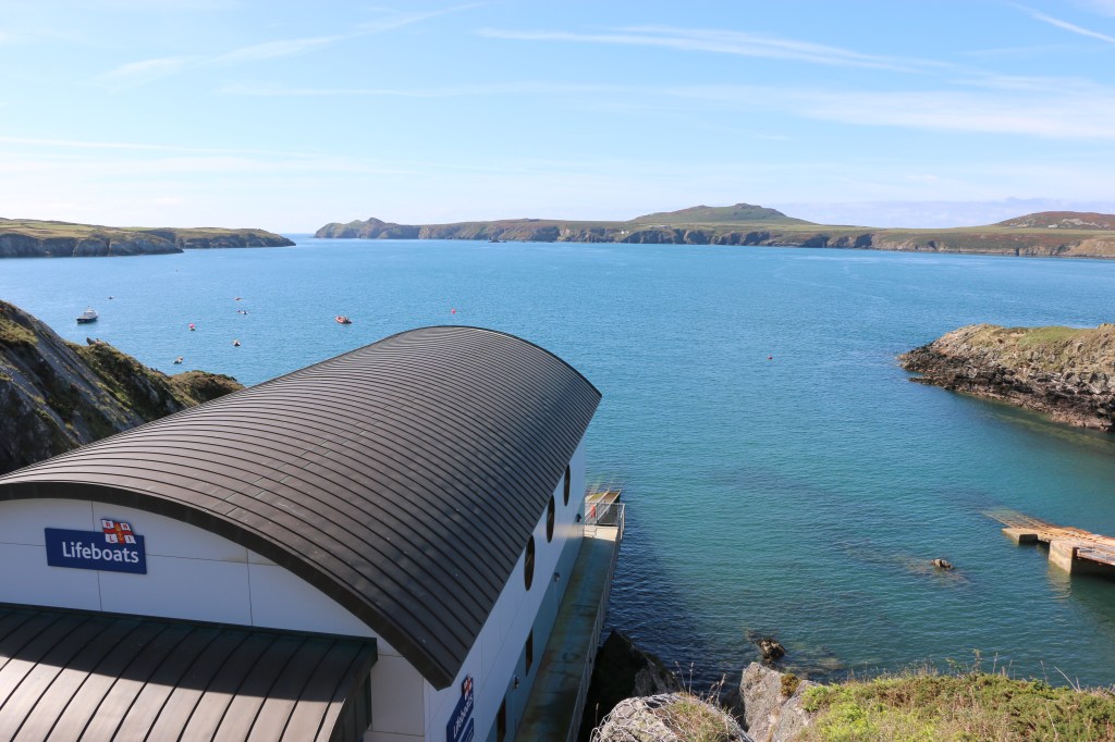 This image has an empty alt attribute; its file name is img_0260.jpg